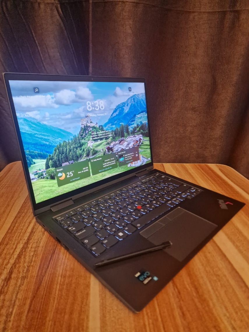 Lenovo ThinkPad X1 Yoga - Thumbnail 4