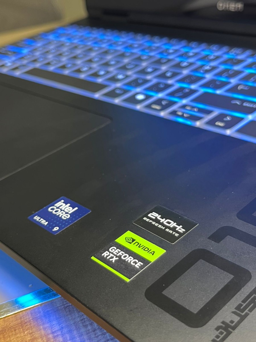 Laptop - Thumbnail 7