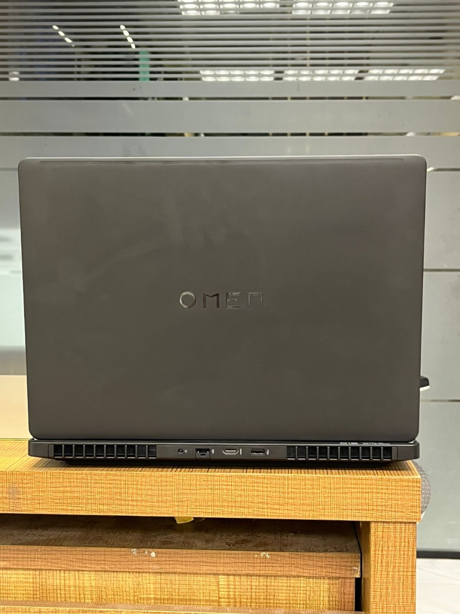 Laptop - Thumbnail 5