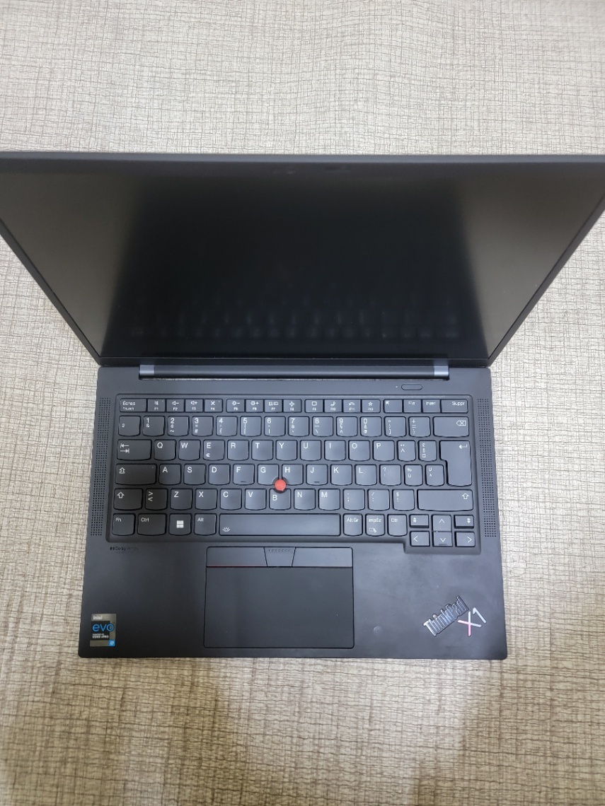 Lenovo X1 Carbon 🔥 💻 Powerful. - Thumbnail 7